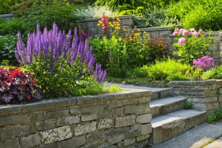Cr&eacute;ation de terrasse &agrave; Sainte-Marie, les &eacute;tapes essentielles